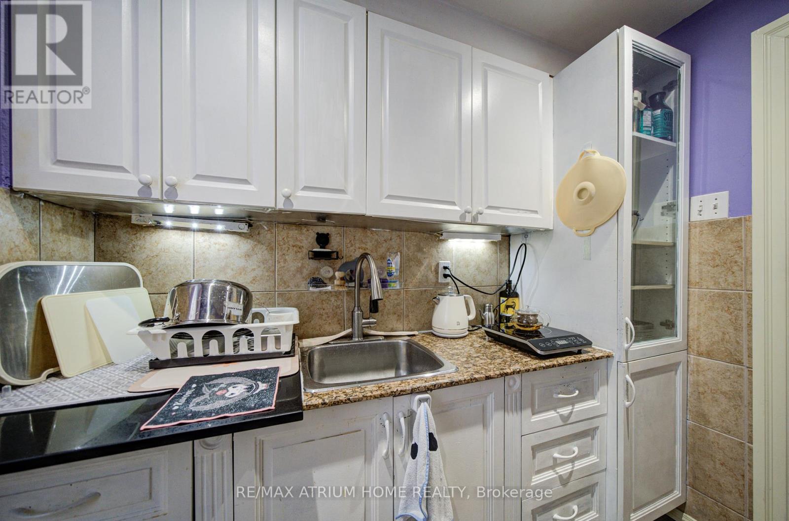 18 Doverwood Court, Toronto, Ontario  M2M 2G7 - Photo 25 - C13080132