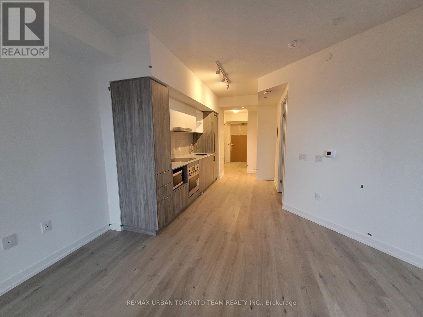 1716 - 138 Downes Street, Toronto, Ontario  M5E 0E4 - Photo 3 - C13080398