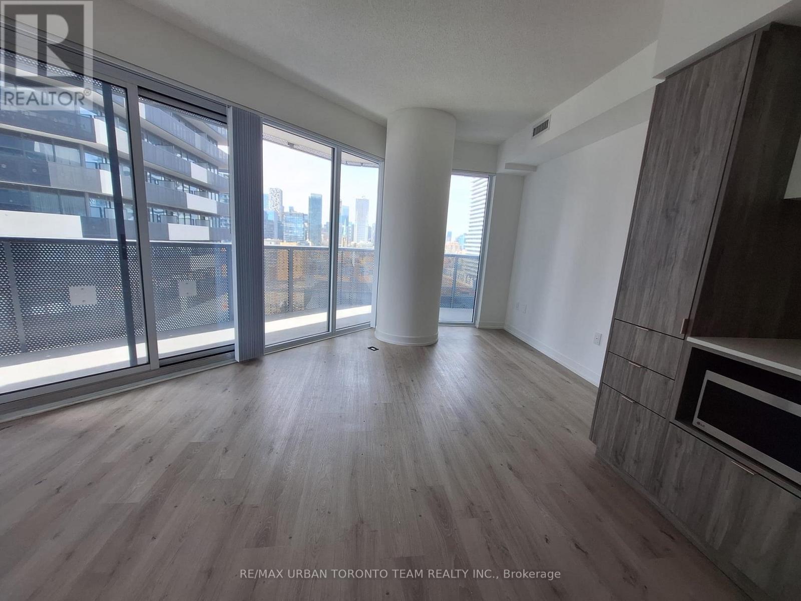 1716 - 138 Downes Street, Toronto, Ontario  M5E 0E4 - Photo 5 - C13080398