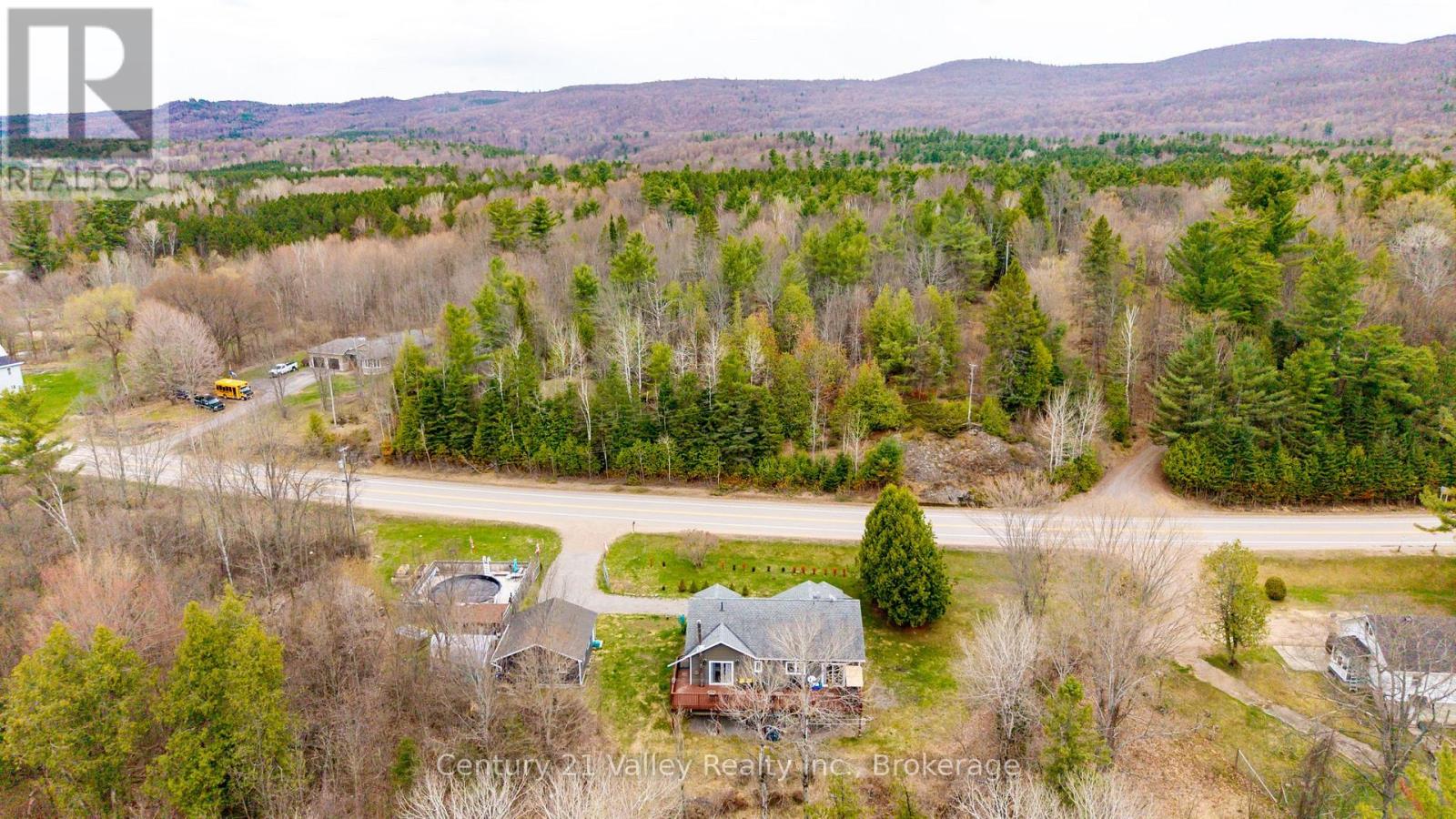 6196 132 Highway, Bonnechere Valley, Ontario  K0J 1N0 - Photo 4 - X13080278
