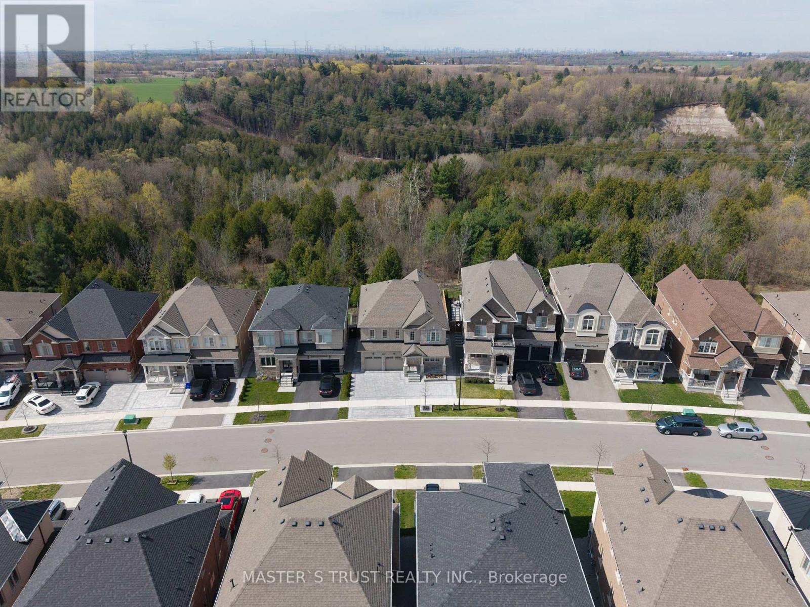 2497 Florentine Place, Pickering, Ontario  L1X 0H2 - Photo 4 - E13080020