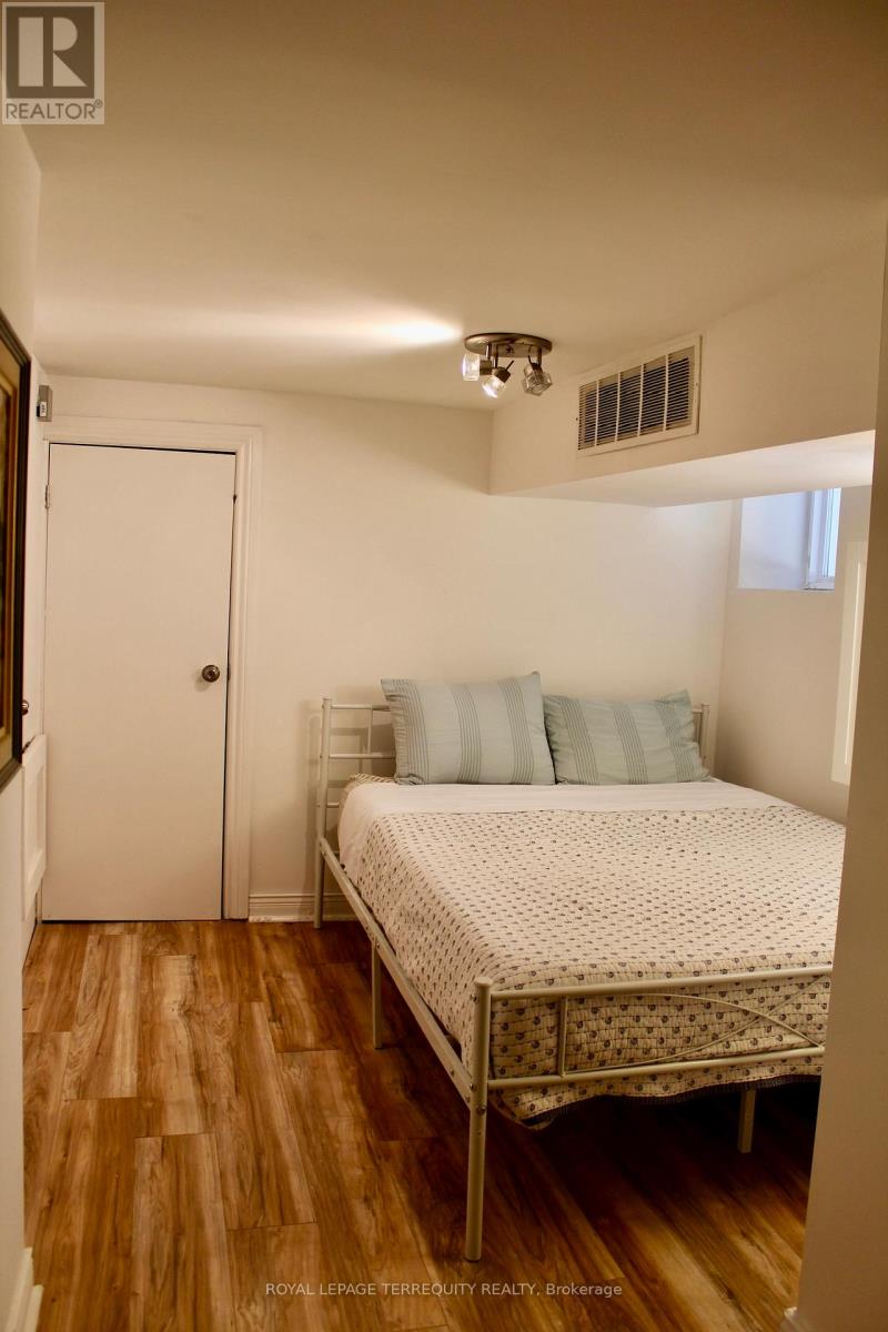 Lower - 140 Wolverleigh Boulevard, Toronto, Ontario  M4J 1R9 - Photo 19 - E13080254