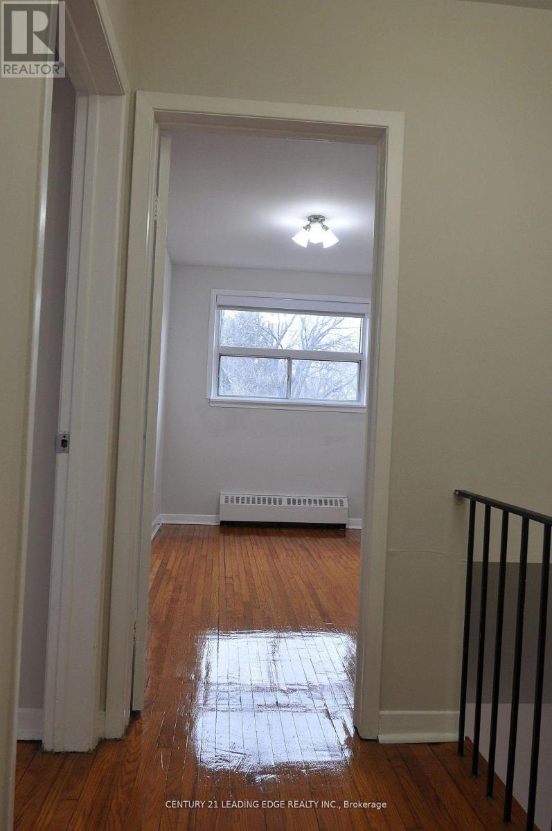 B - 1013 Pape Avenue, Toronto, Ontario  M4K 3V8 - Photo 10 - E13080282