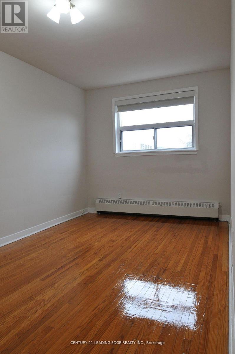 B - 1013 Pape Avenue, Toronto, Ontario  M4K 3V8 - Photo 13 - E13080282