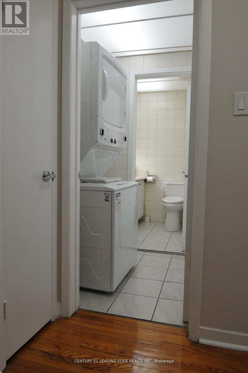B - 1013 Pape Avenue, Toronto, Ontario  M4K 3V8 - Photo 8 - E13080282