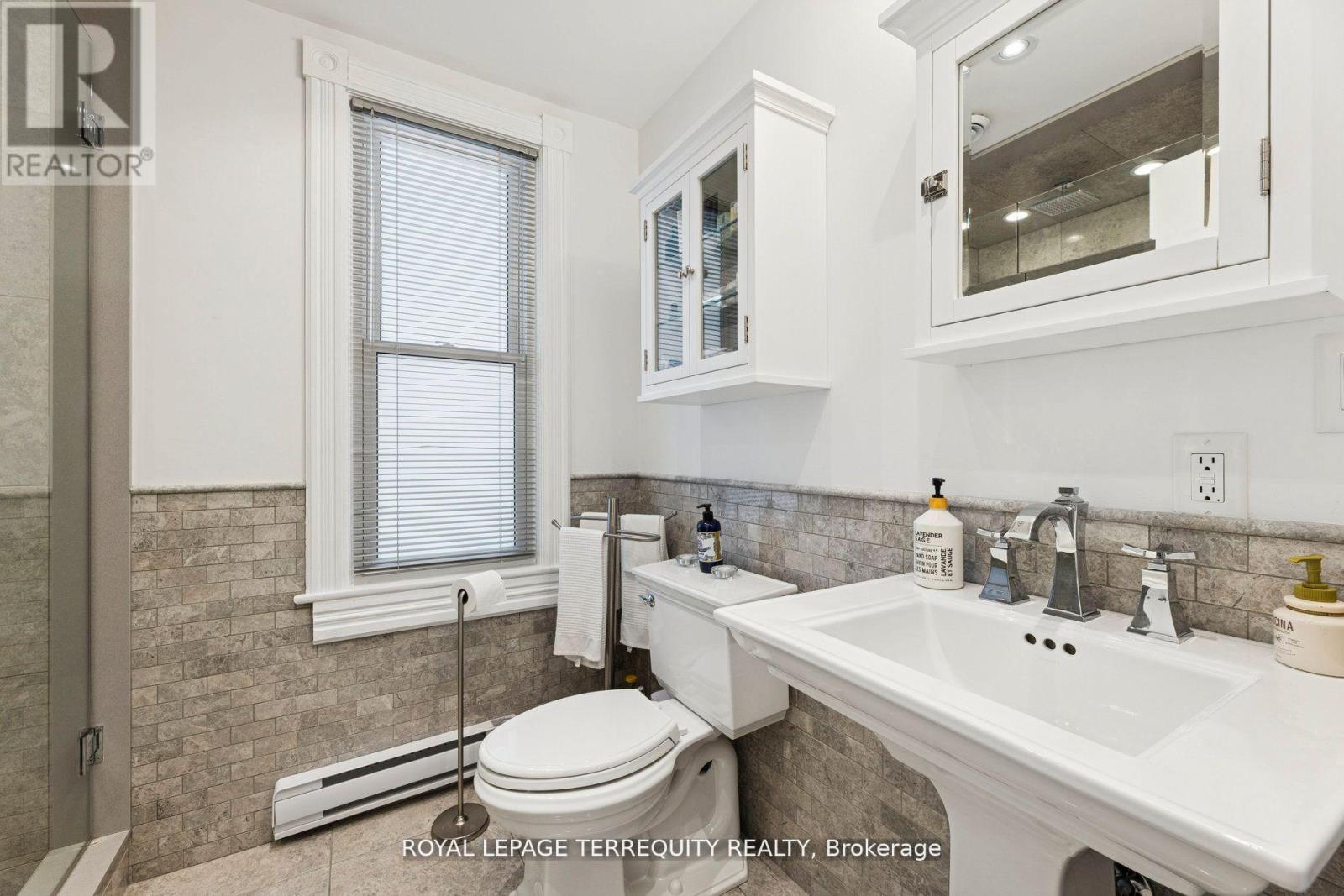 567 Kingston Road W, Ajax, Ontario  L1S 6M1 - Photo 35 - E13080372