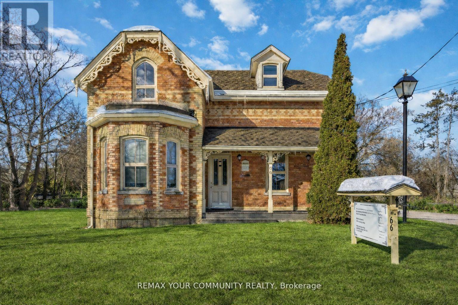 66 Centre Street, Vaughan, Ontario  L4J 1E9 - Photo 1 - N13080034