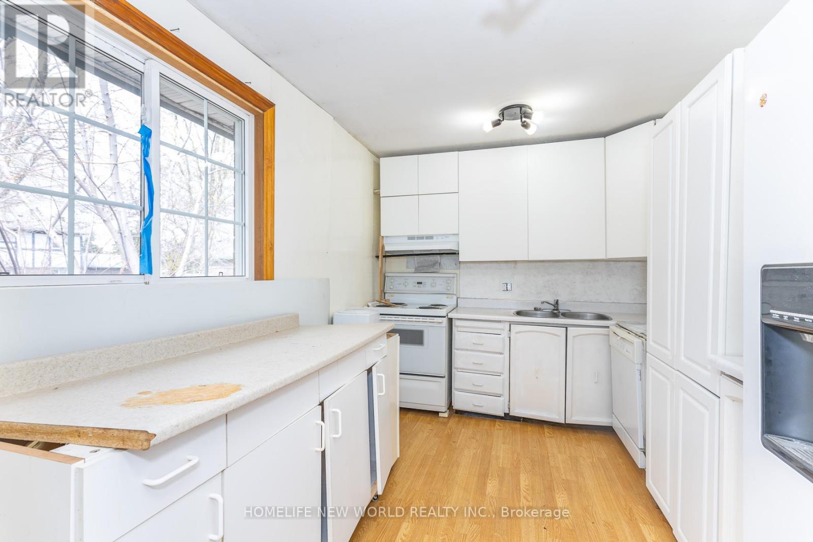 356 Dixon Boulevard, Newmarket, Ontario  L3Y 5C4 - Photo 11 - N13080130
