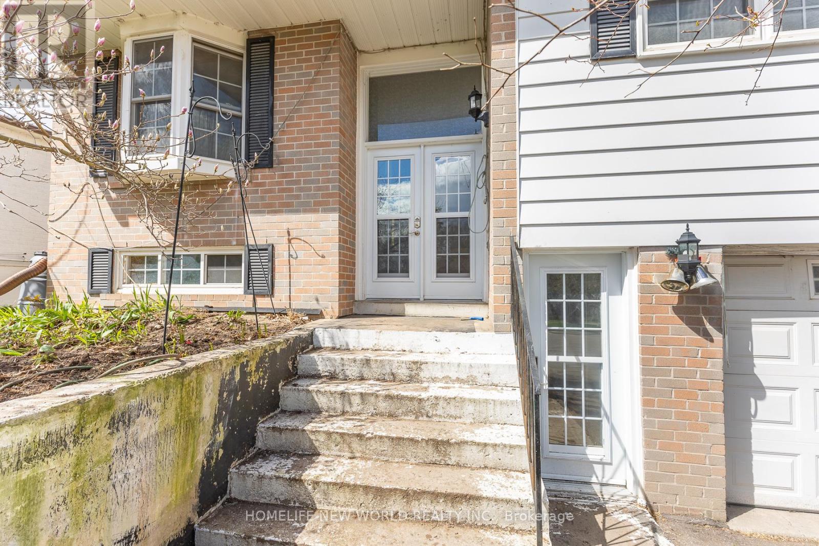 356 Dixon Boulevard, Newmarket, Ontario  L3Y 5C4 - Photo 5 - N13080130