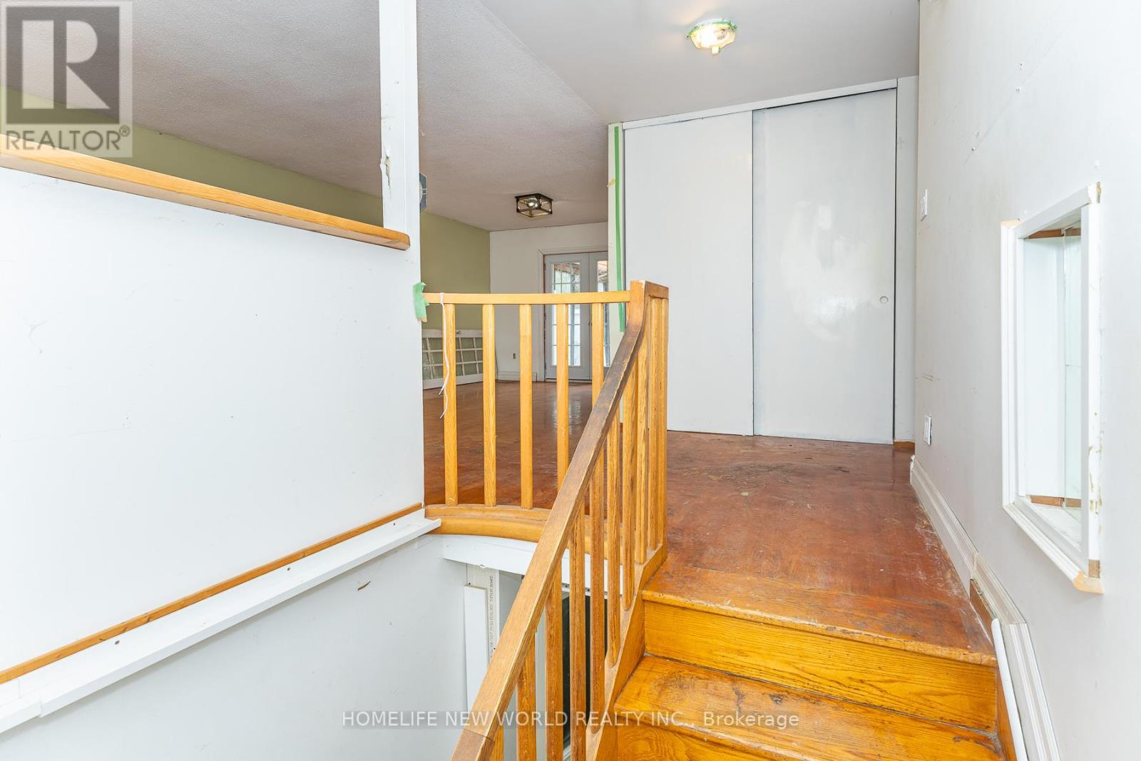 356 Dixon Boulevard, Newmarket, Ontario  L3Y 5C4 - Photo 7 - N13080130