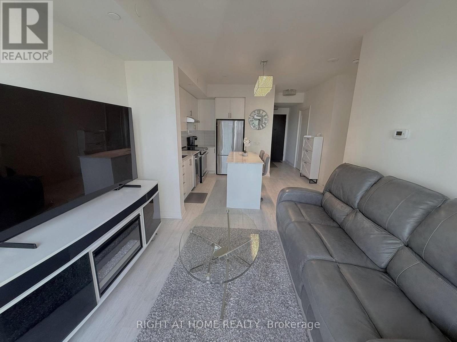 1704 - 9000 Jane Street, Vaughan, Ontario  L4K 0M6 - Photo 4 - N13080150