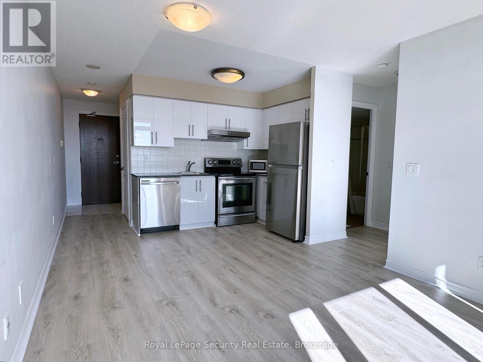 917 - 15 North Park Road, Vaughan, Ontario  L4J 0A1 - Photo 2 - N13080318