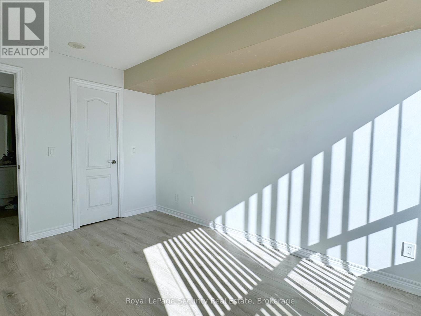 917 - 15 North Park Road, Vaughan, Ontario  L4J 0A1 - Photo 9 - N13080318