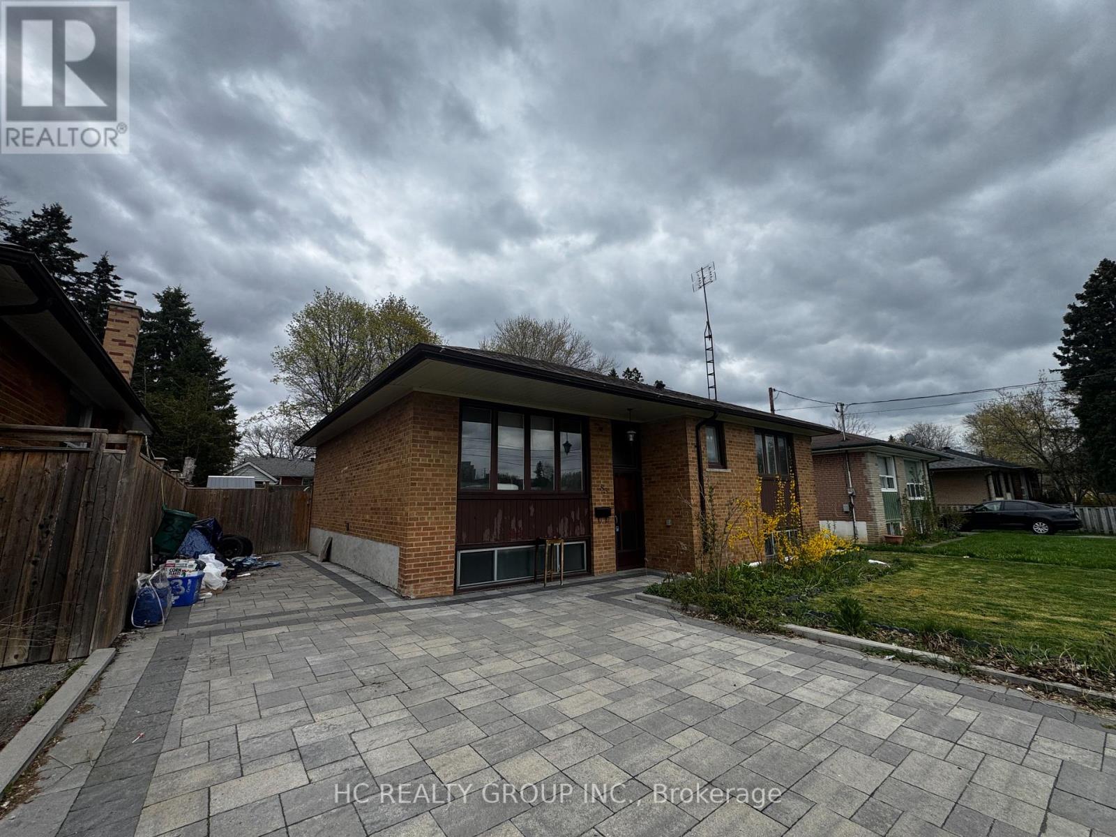 Abv Gnd - 83 Sussex Avenue, Richmond Hill, Ontario  L4C 2E8 - Photo 6 - N13080346