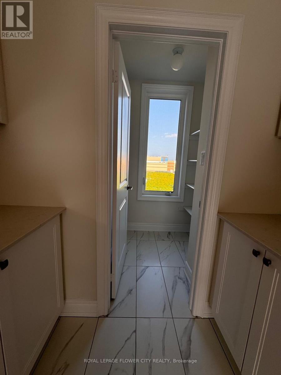 121 Tennant Circle, Vaughan, Ontario  L4H 5L5 - Photo 1 - N13080366