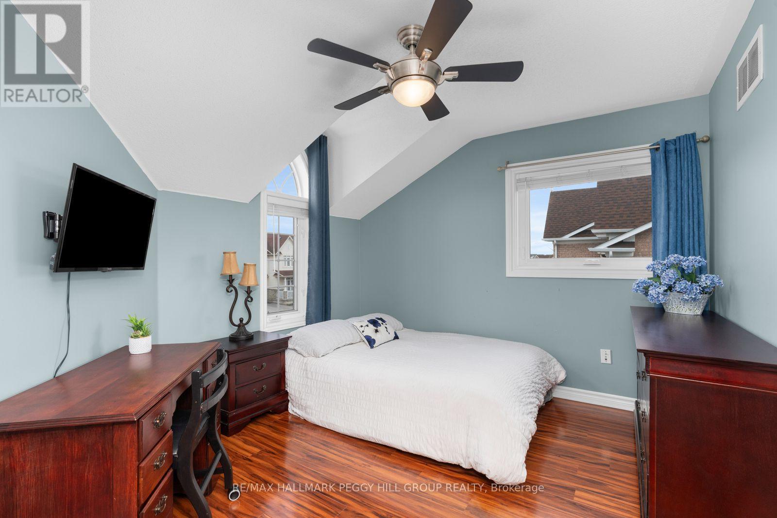 20 The Queensway, Barrie (Innis-Shore), Ontario  L4M 7H6 - Photo 15 - S13080268