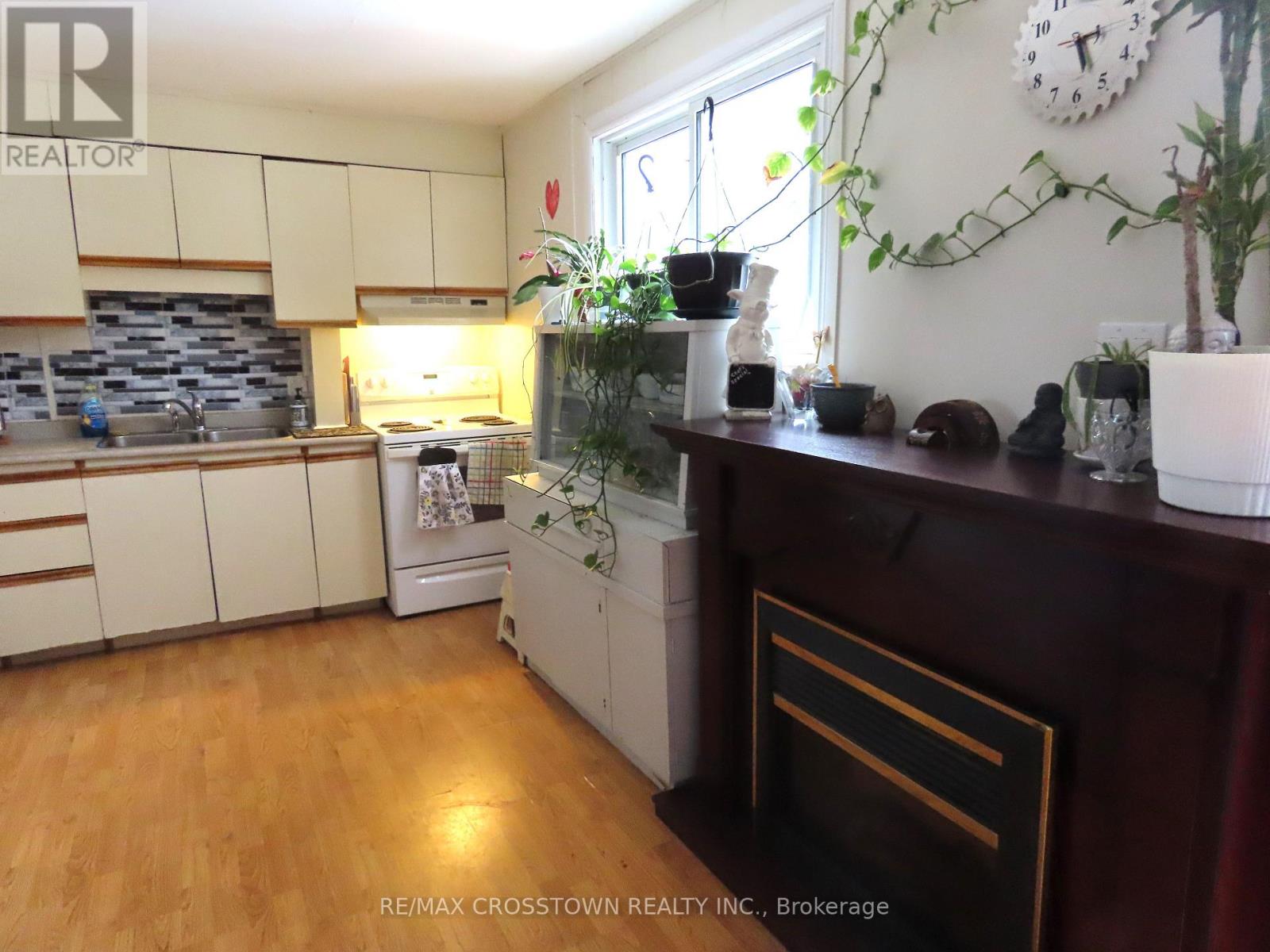 4716 Penetanguishene Road, Springwater (Hillsdale), Ontario  L0L 1V0 - Photo 32 - S13080392