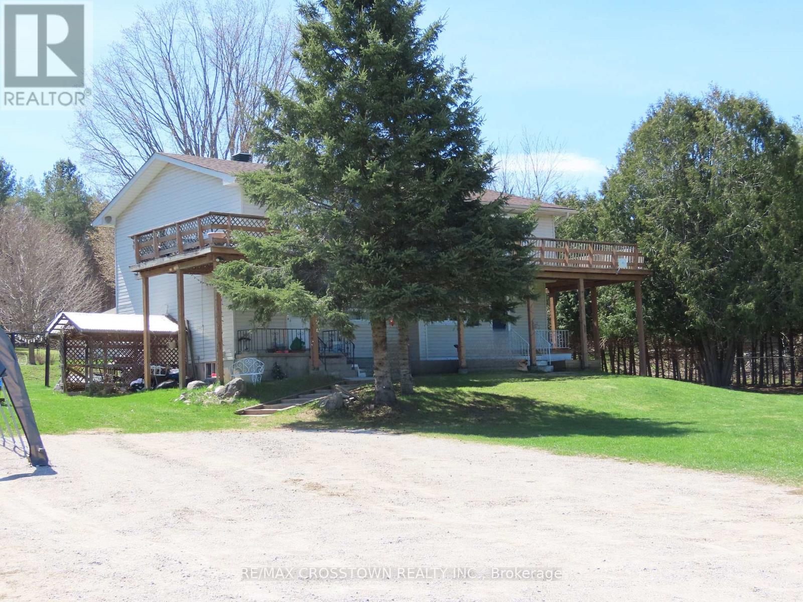 4716 Penetanguishene Road, Springwater (Hillsdale), Ontario  L0L 1V0 - Photo 47 - S13080392