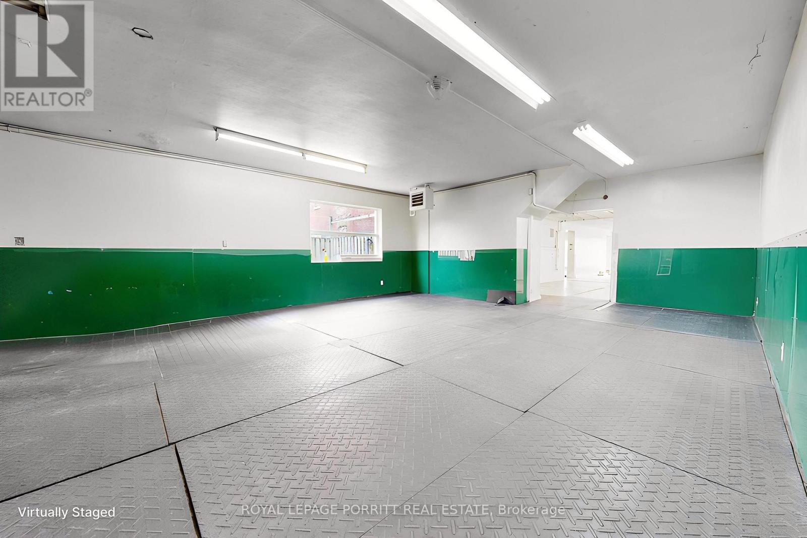 3367 Lake Shore Boulevard W, Toronto, Ontario  M8W 1N1 - Photo 20 - W12861186