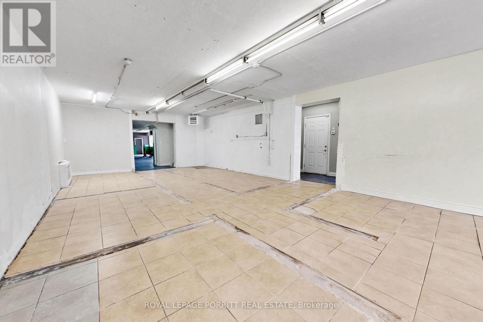 3367 Lake Shore Boulevard W, Toronto, Ontario  M8W 1N1 - Photo 12 - W12861186
