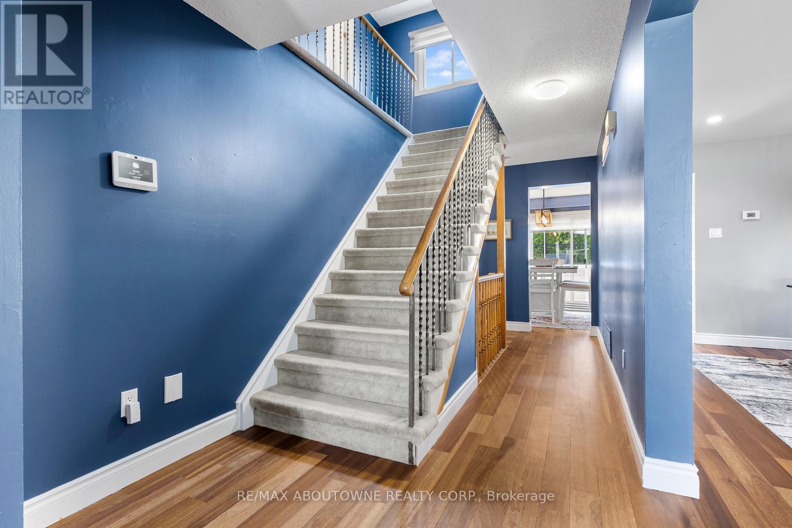 2474 Cavendish Drive, Burlington, Ontario  L7P 3T8 - Photo 7 - W13047498