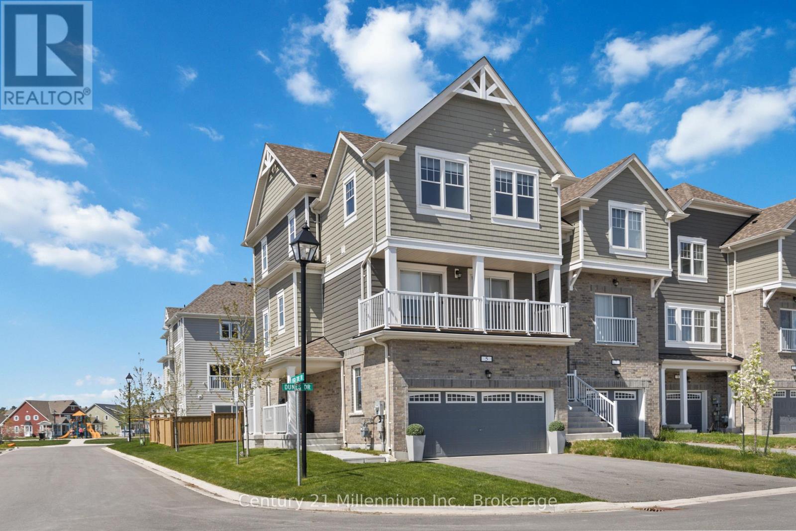 5 Dunes Drive, Wasaga Beach, Ontario  L9Z 0J1 - Photo 2 - S13080336