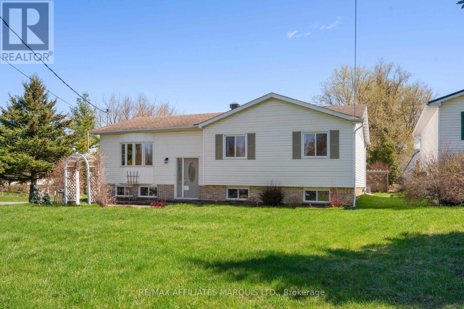 3497 Bruce Street, South Stormont, Ontario  K6K 1N2 - Photo 3 - X13080348