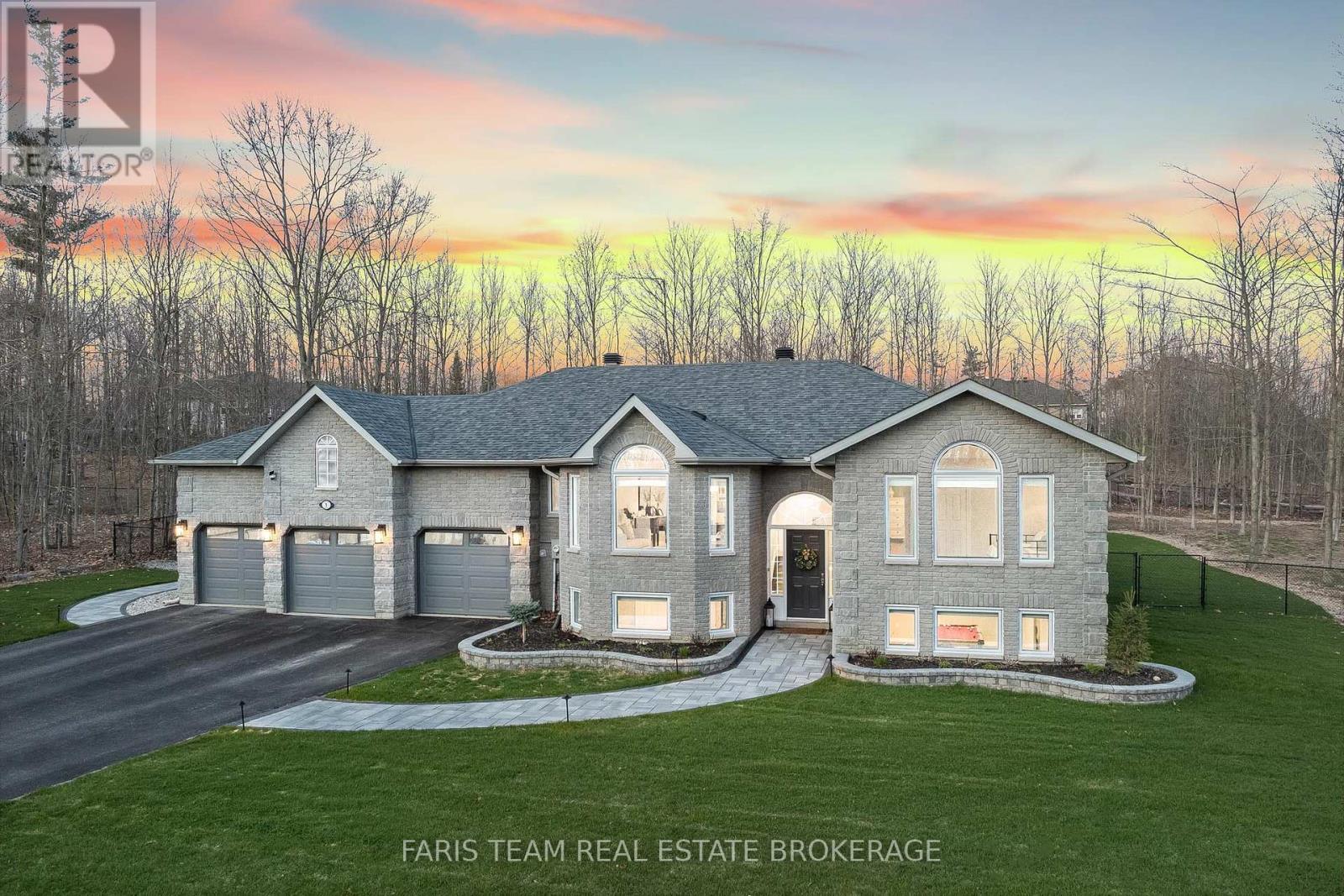 1 PINEVIEW DRIVE, Oro-Medonte, Ontario