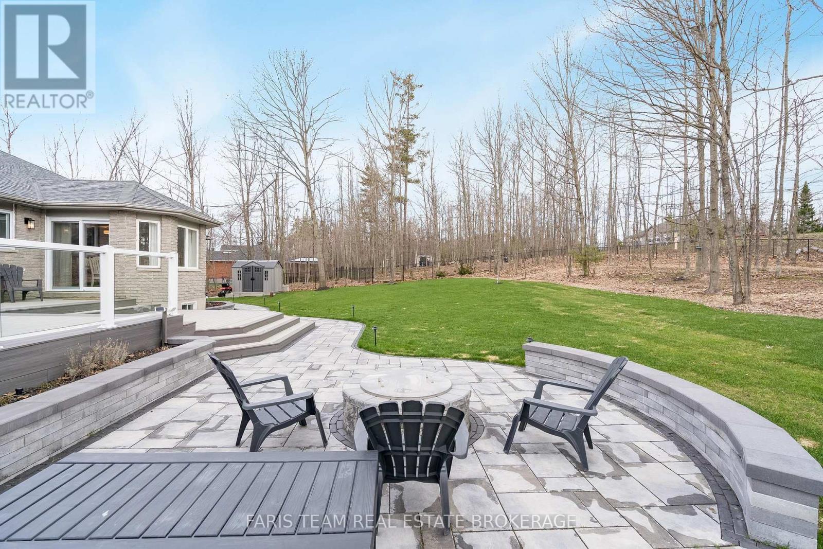 1 Pineview Drive, Oro-Medonte, Ontario  L0L 2L0 - Photo 38 - S12920064