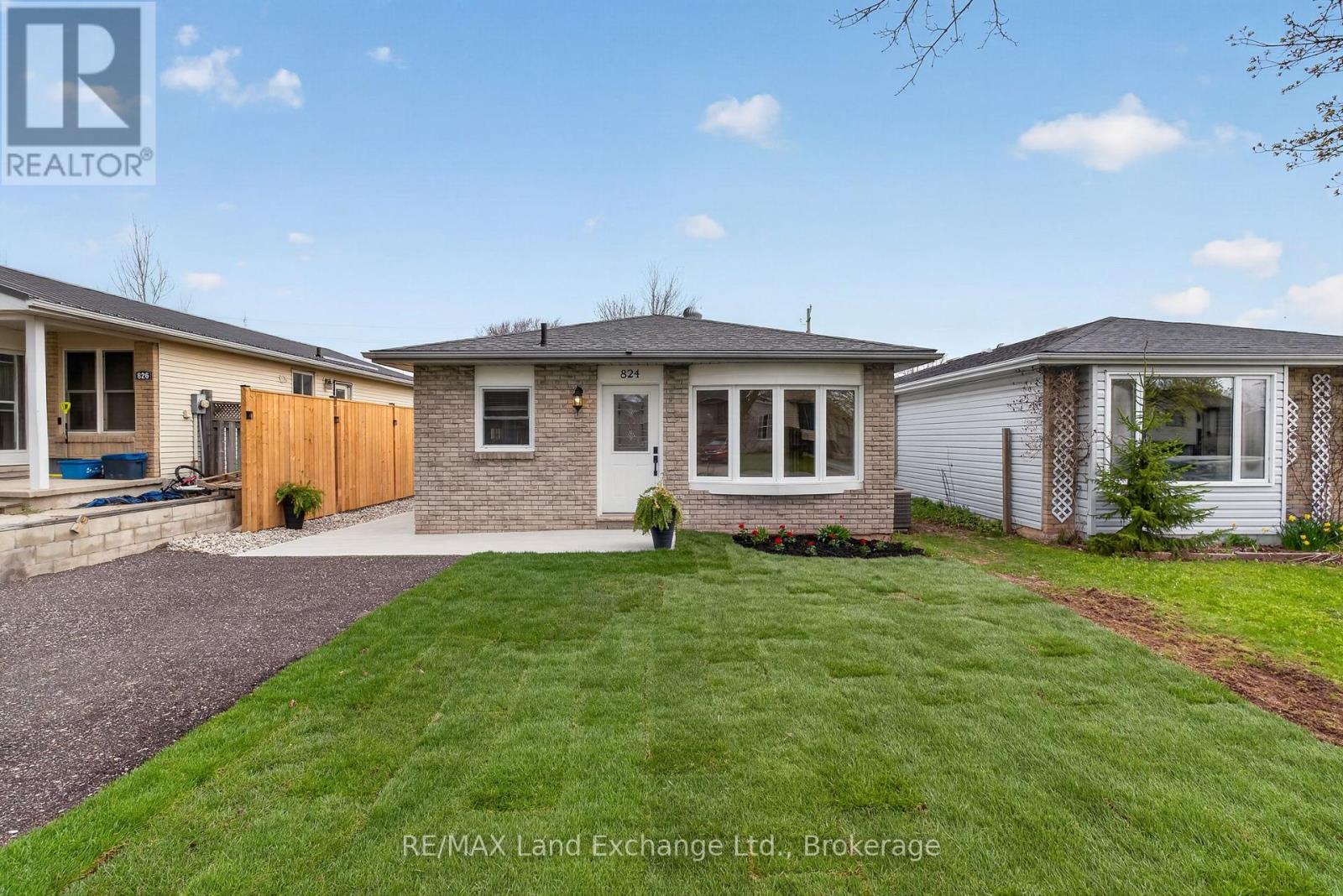 824 Andrew Malcolm Drive, Kincardine, Ontario  N2Z 1M6 - Photo 2 - X13080194