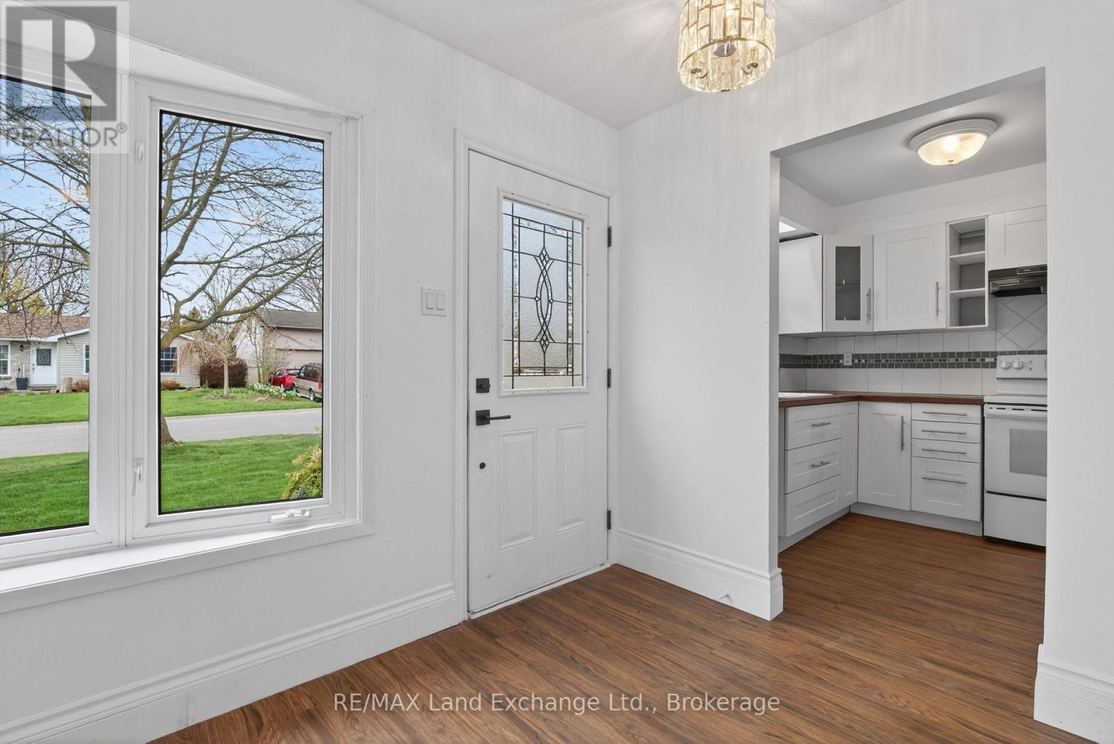 824 Andrew Malcolm Drive, Kincardine, Ontario  N2Z 1M6 - Photo 5 - X13080194