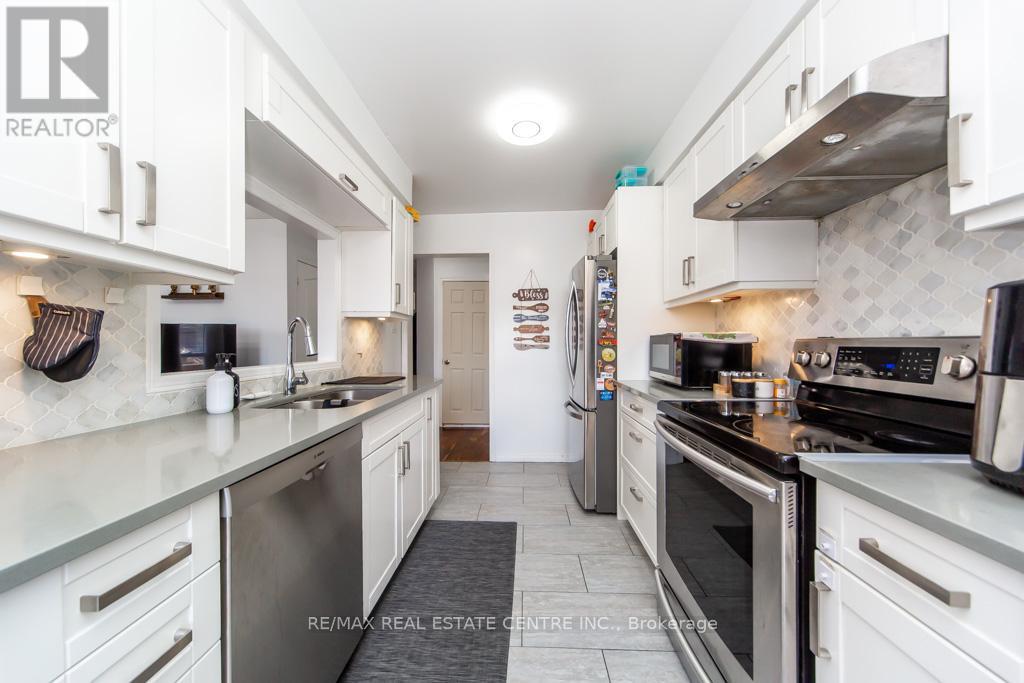 3038 Pendleton Road, Mississauga, Ontario  L5N 7C5 - Photo 11 - W13080030