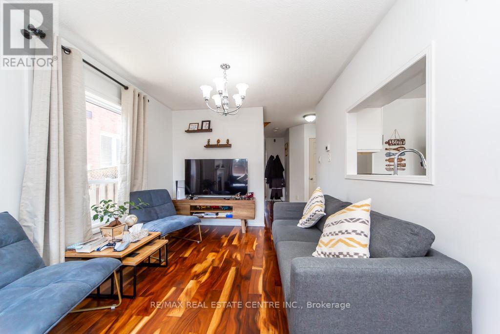 3038 Pendleton Road, Mississauga, Ontario  L5N 7C5 - Photo 8 - W13080030