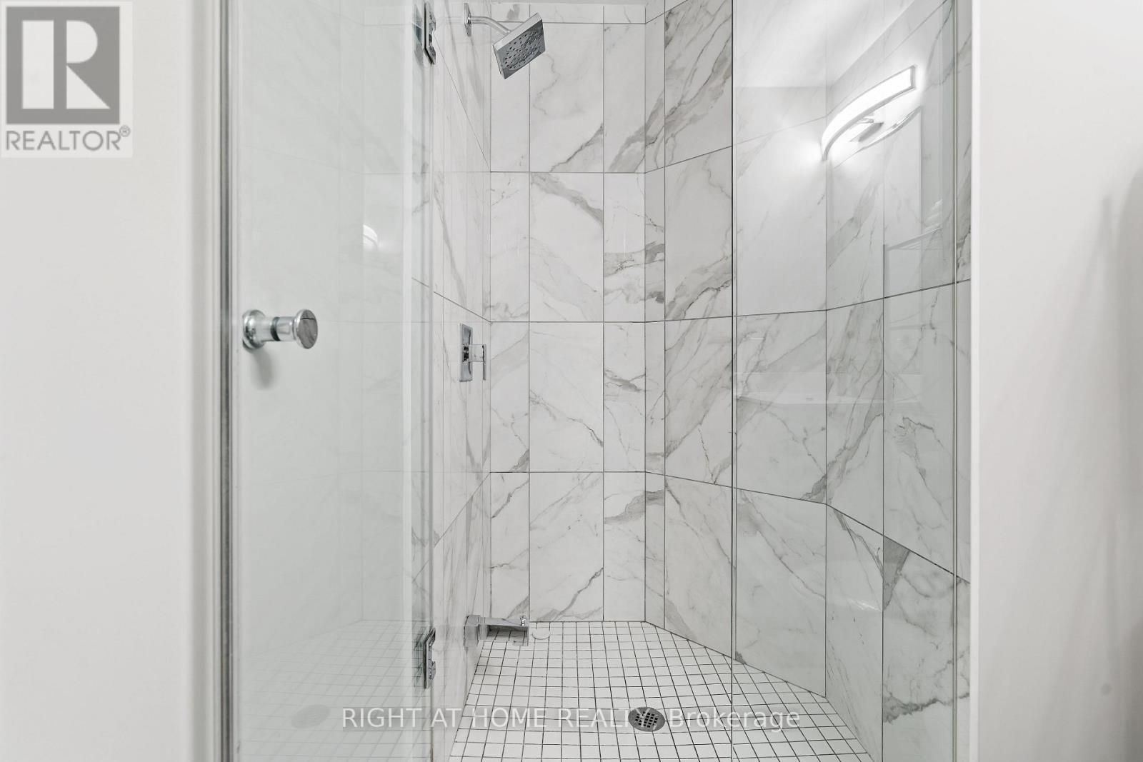 329 - 30 Shore Breeze Drive, Toronto, Ontario  M8V 0J1 - Photo 12 - W13080064