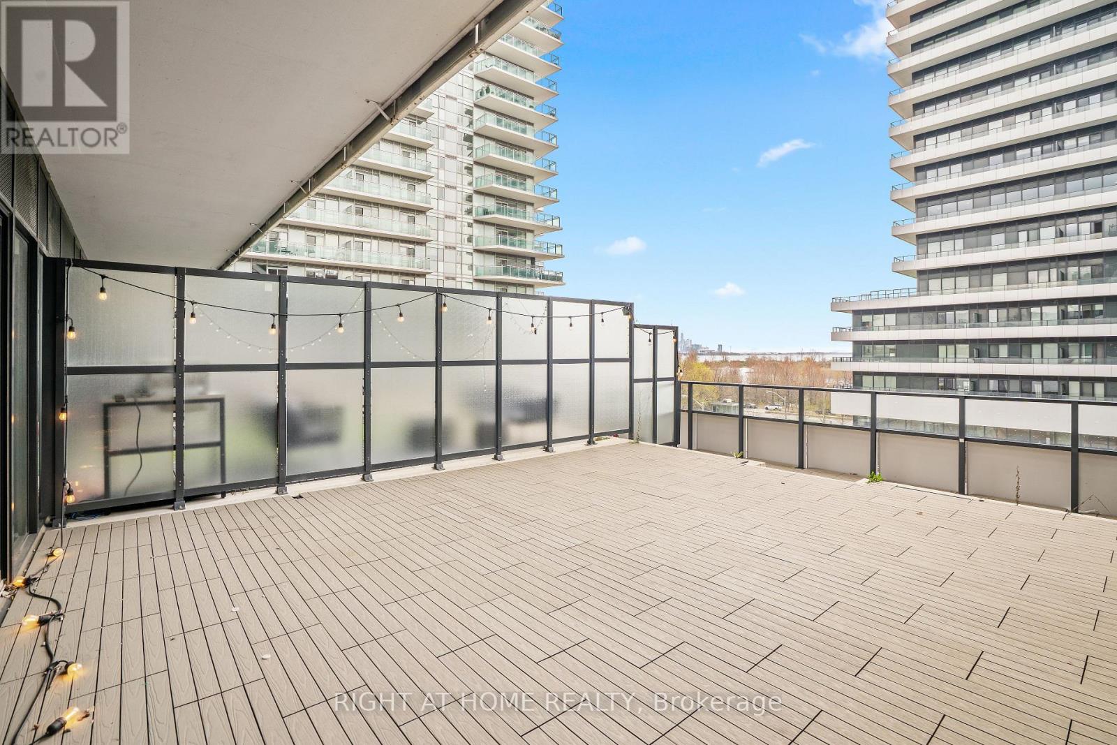 329 - 30 Shore Breeze Drive, Toronto, Ontario  M8V 0J1 - Photo 17 - W13080064