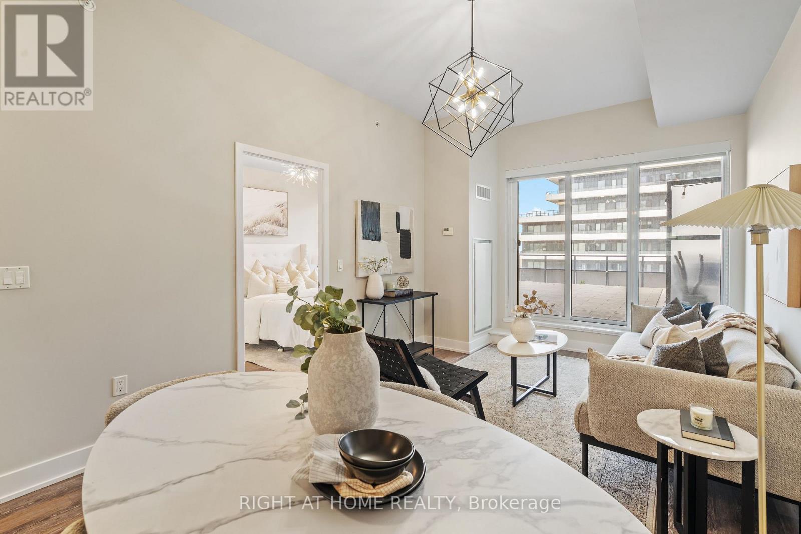 329 - 30 Shore Breeze Drive, Toronto, Ontario  M8V 0J1 - Photo 4 - W13080064