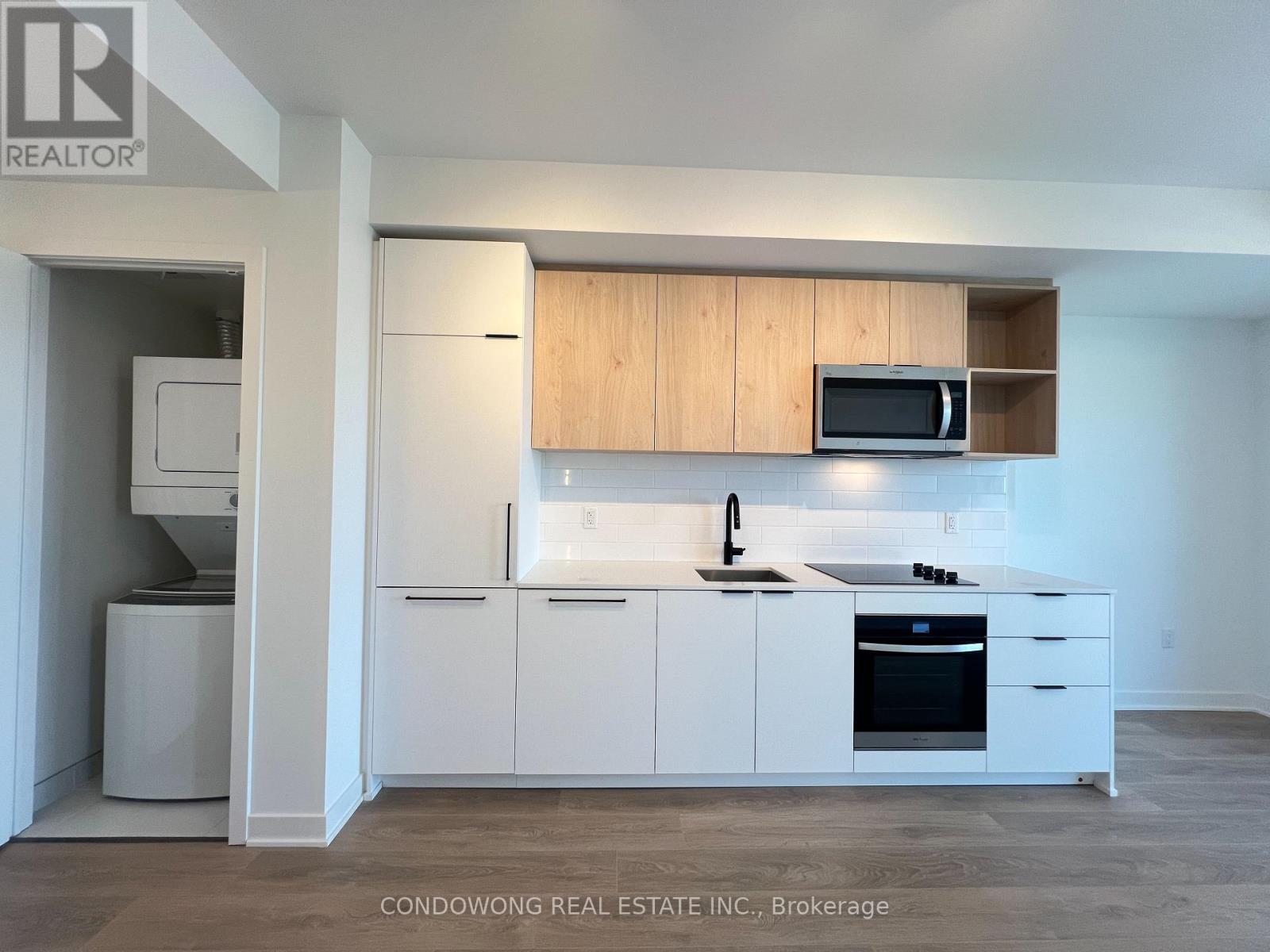 2404 - 1185 Dupont Street, Toronto, Ontario  M6H 2A6 - Photo 11 - W13080084