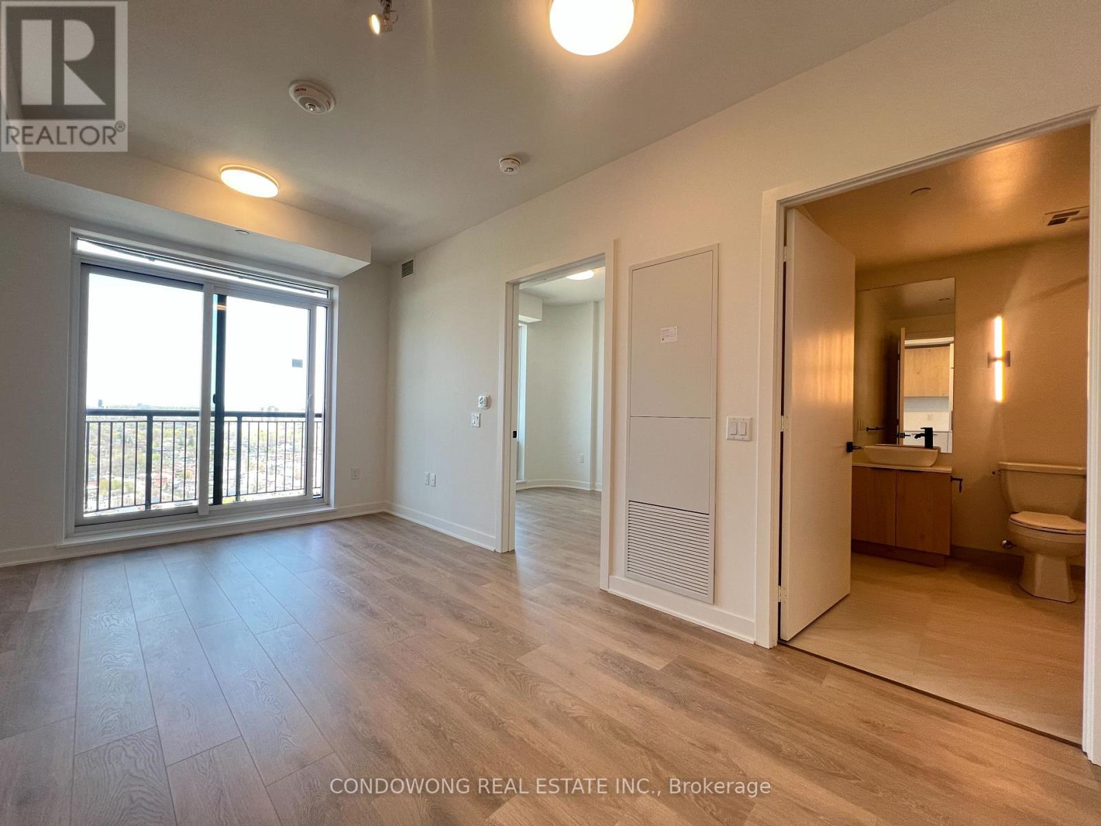 2404 - 1185 Dupont Street, Toronto, Ontario  M6H 2A6 - Photo 12 - W13080084