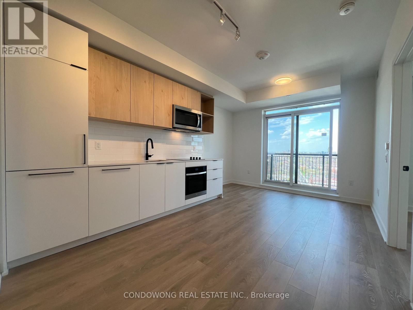 2404 - 1185 Dupont Street, Toronto, Ontario  M6H 2A6 - Photo 2 - W13080084