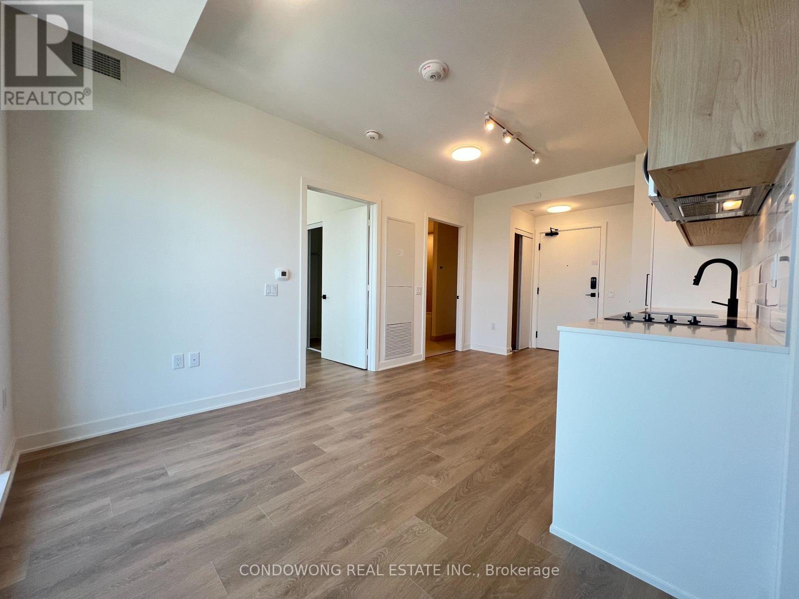 2404 - 1185 Dupont Street, Toronto, Ontario  M6H 2A6 - Photo 3 - W13080084