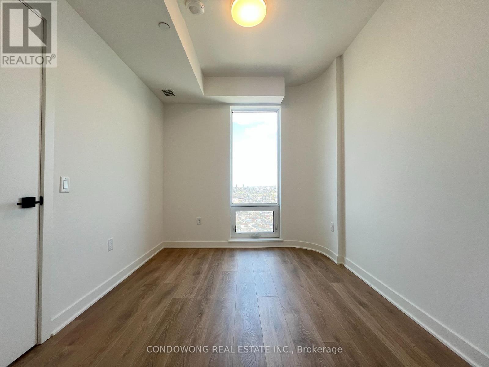 2404 - 1185 Dupont Street, Toronto, Ontario  M6H 2A6 - Photo 5 - W13080084