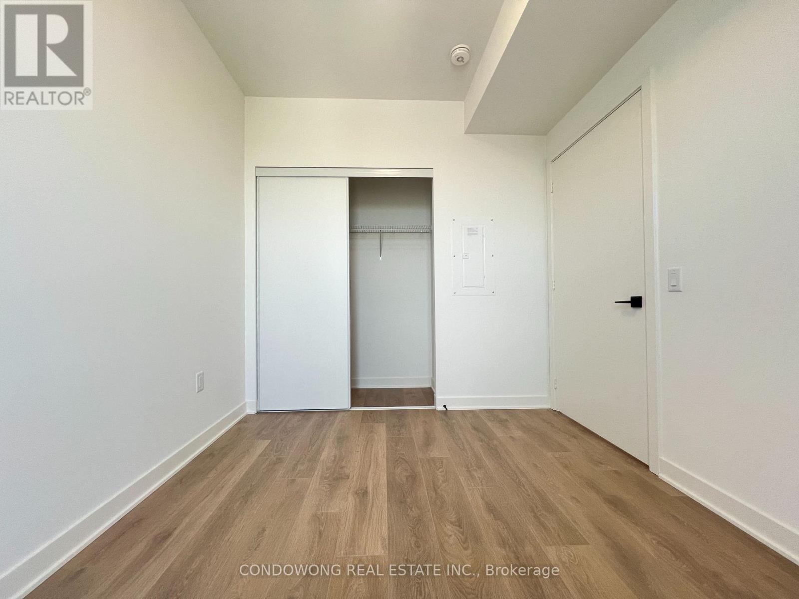 2404 - 1185 Dupont Street, Toronto, Ontario  M6H 2A6 - Photo 6 - W13080084
