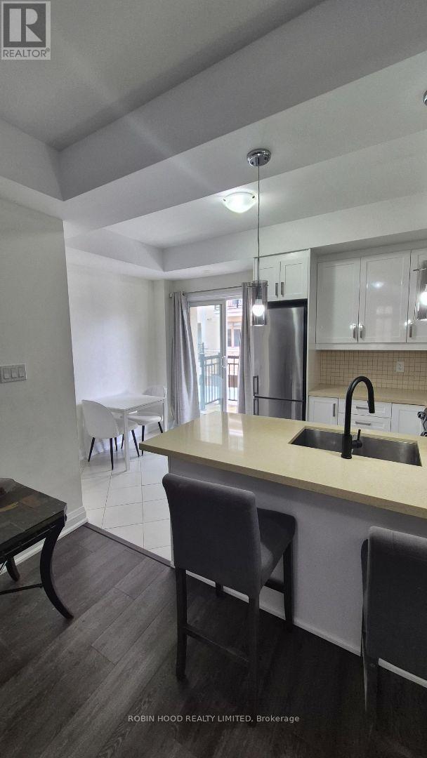 17 - 3077 Cawthra Road, Mississauga, Ontario  L5A 2X4 - Photo 6 - W13080094