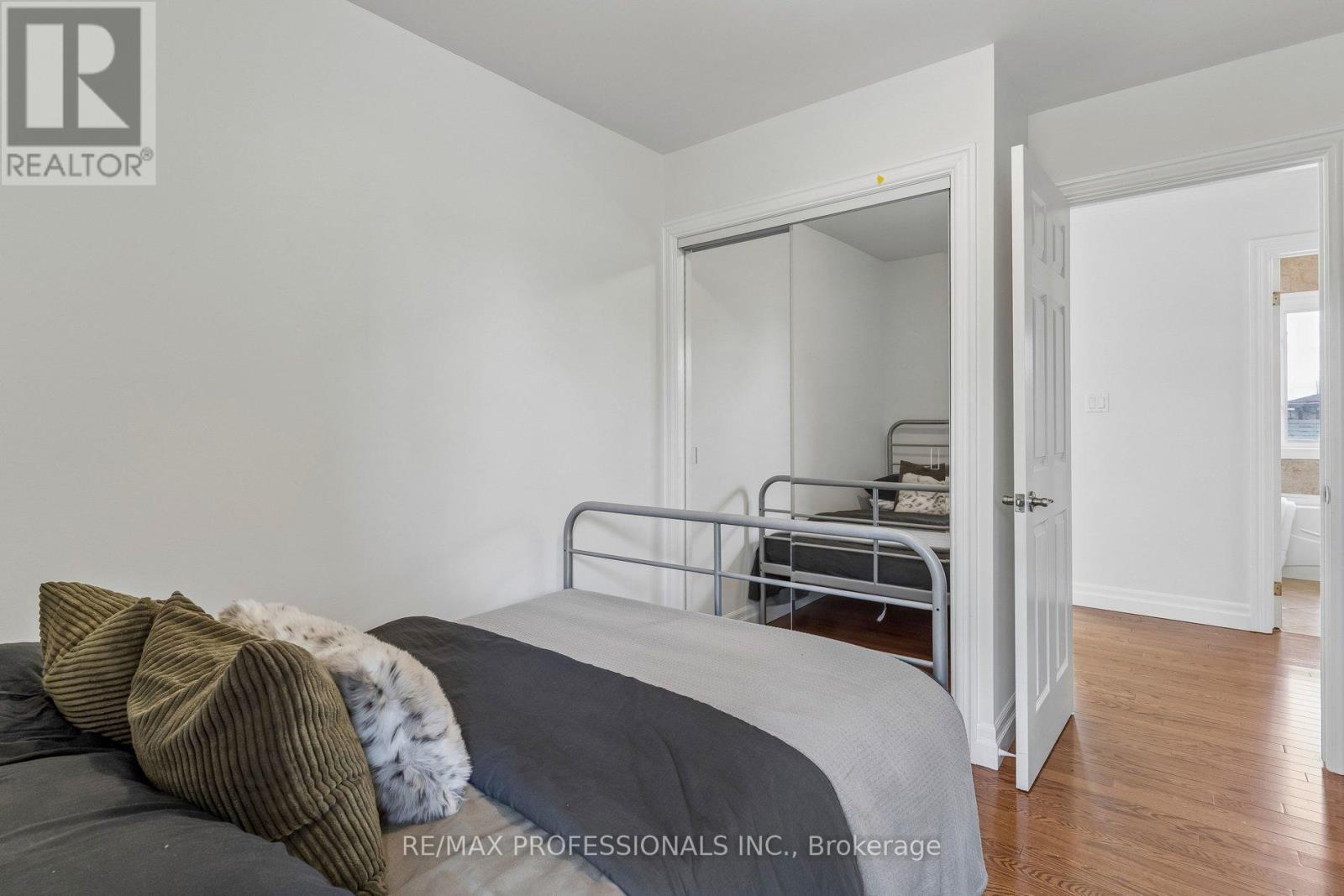 102 North Carson Street, Toronto, Ontario  M8W 4V5 - Photo 25 - W13080174