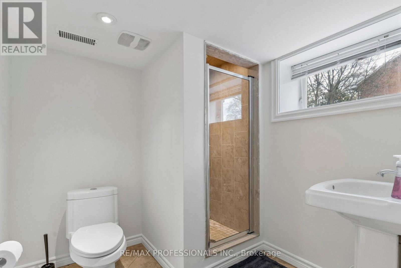 102 North Carson Street, Toronto, Ontario  M8W 4V5 - Photo 33 - W13080174