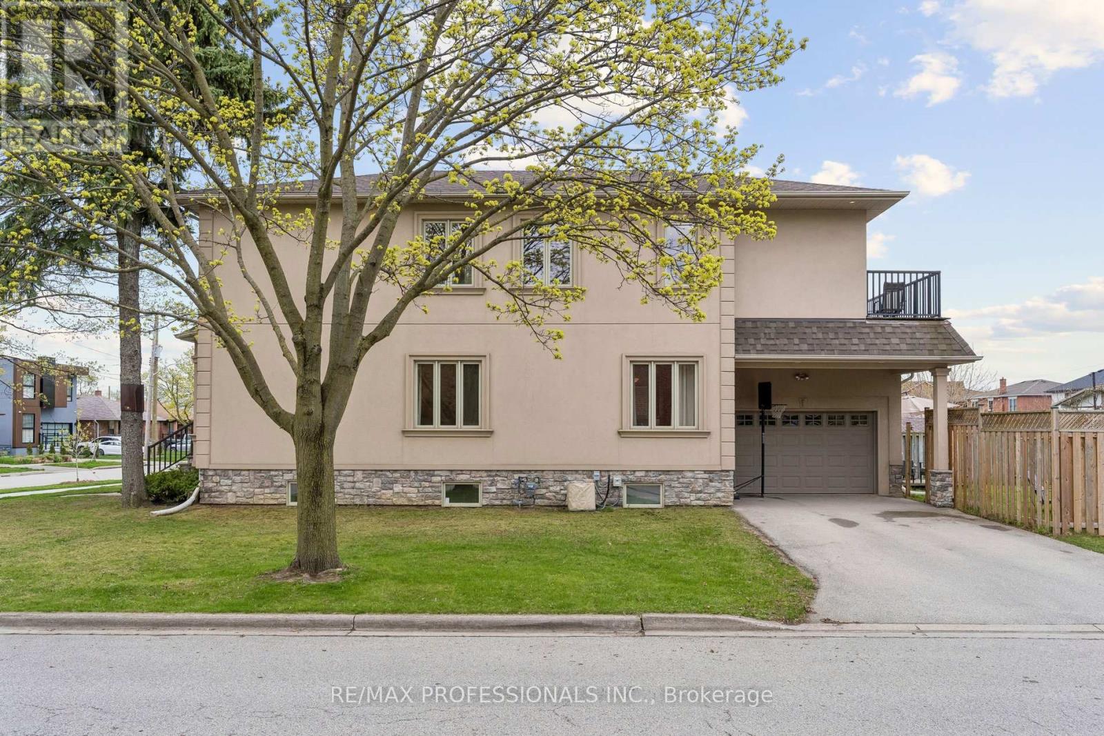 102 North Carson Street, Toronto, Ontario  M8W 4V5 - Photo 37 - W13080174