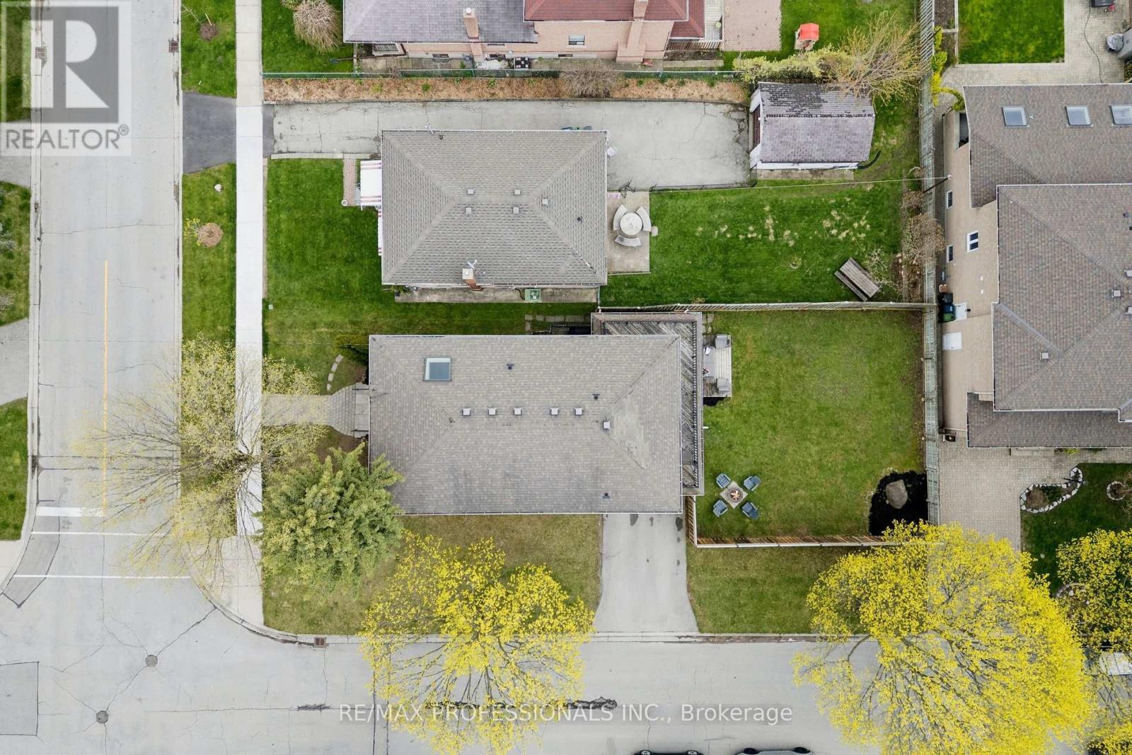 102 North Carson Street, Toronto, Ontario  M8W 4V5 - Photo 39 - W13080174