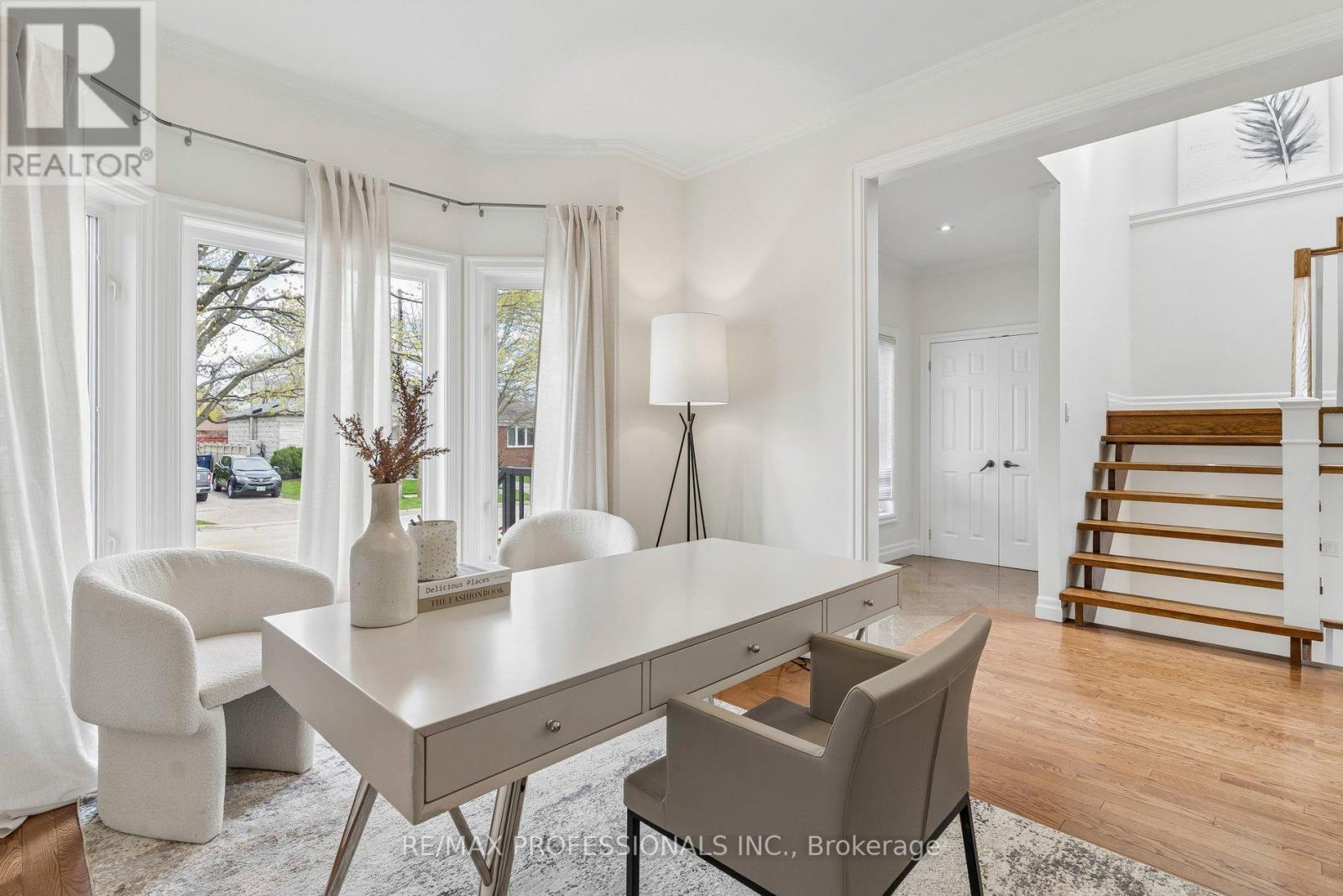102 North Carson Street, Toronto, Ontario  M8W 4V5 - Photo 8 - W13080174