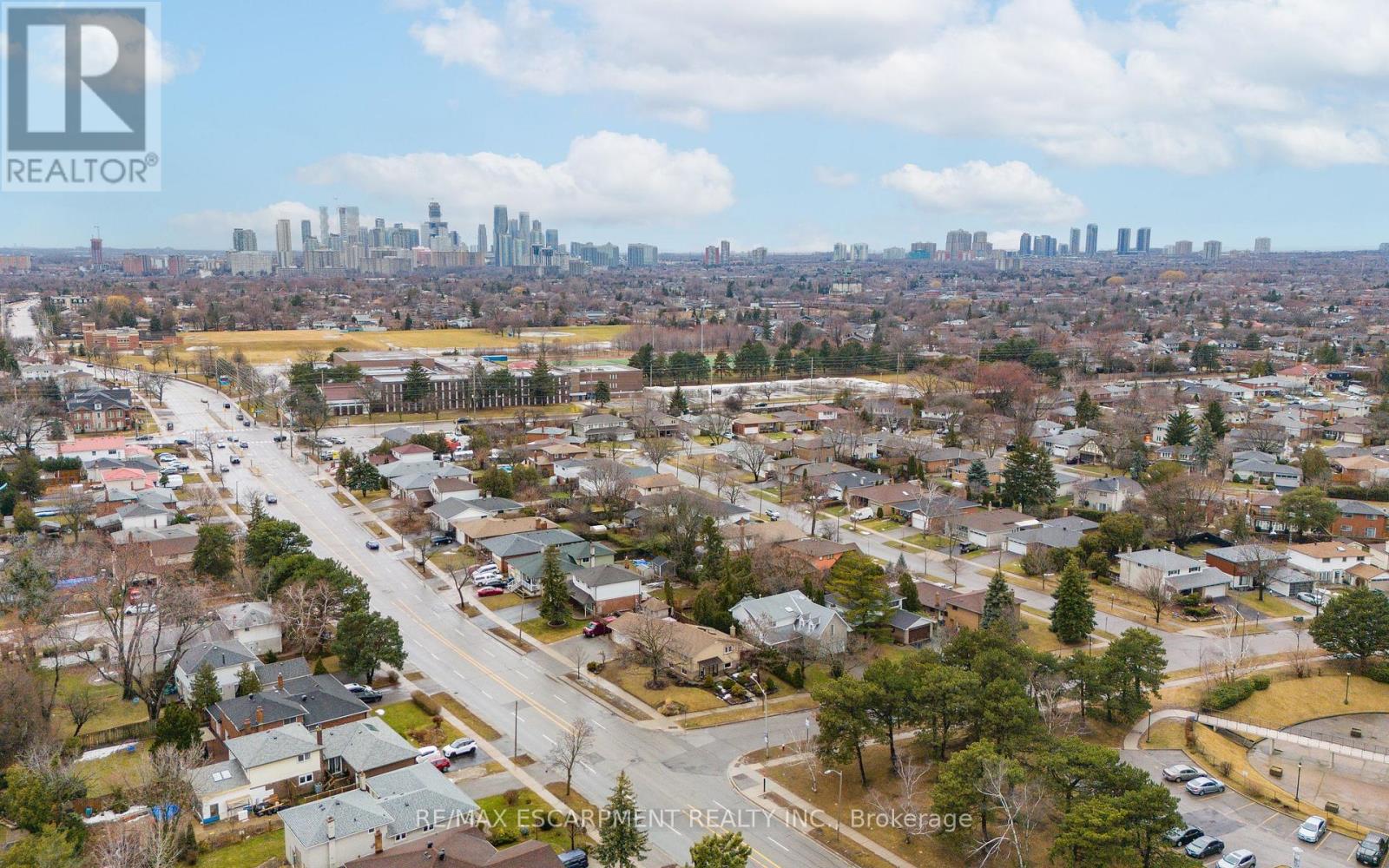 1045 Bloor Street, Mississauga, Ontario  L4Y 2N3 - Photo 48 - W13080280