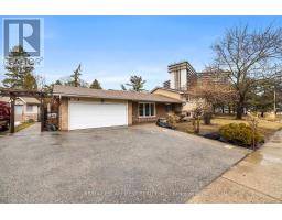 1045 BLOOR STREET, Mississauga, Ontario